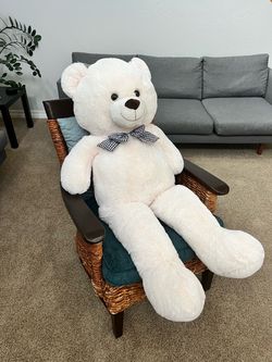4ft Stuffed Bear