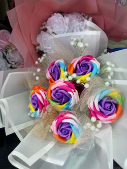 Artificial flower bouquet