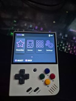 Miyoo mini emulator with over 16k games