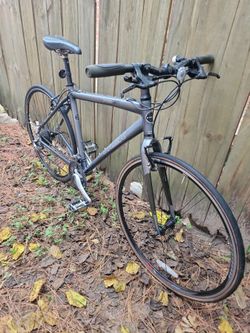 Trek FX7.5 Hybrid Fitness Bicycle