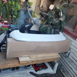 2013 RAV 4 LIFT GATE SPOILER