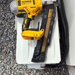 Dewalt 20v Brushless Nail Gun