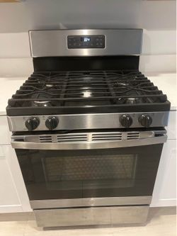 Natural gas stove
