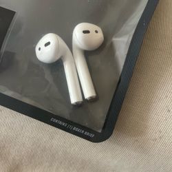 AirPod 2’s