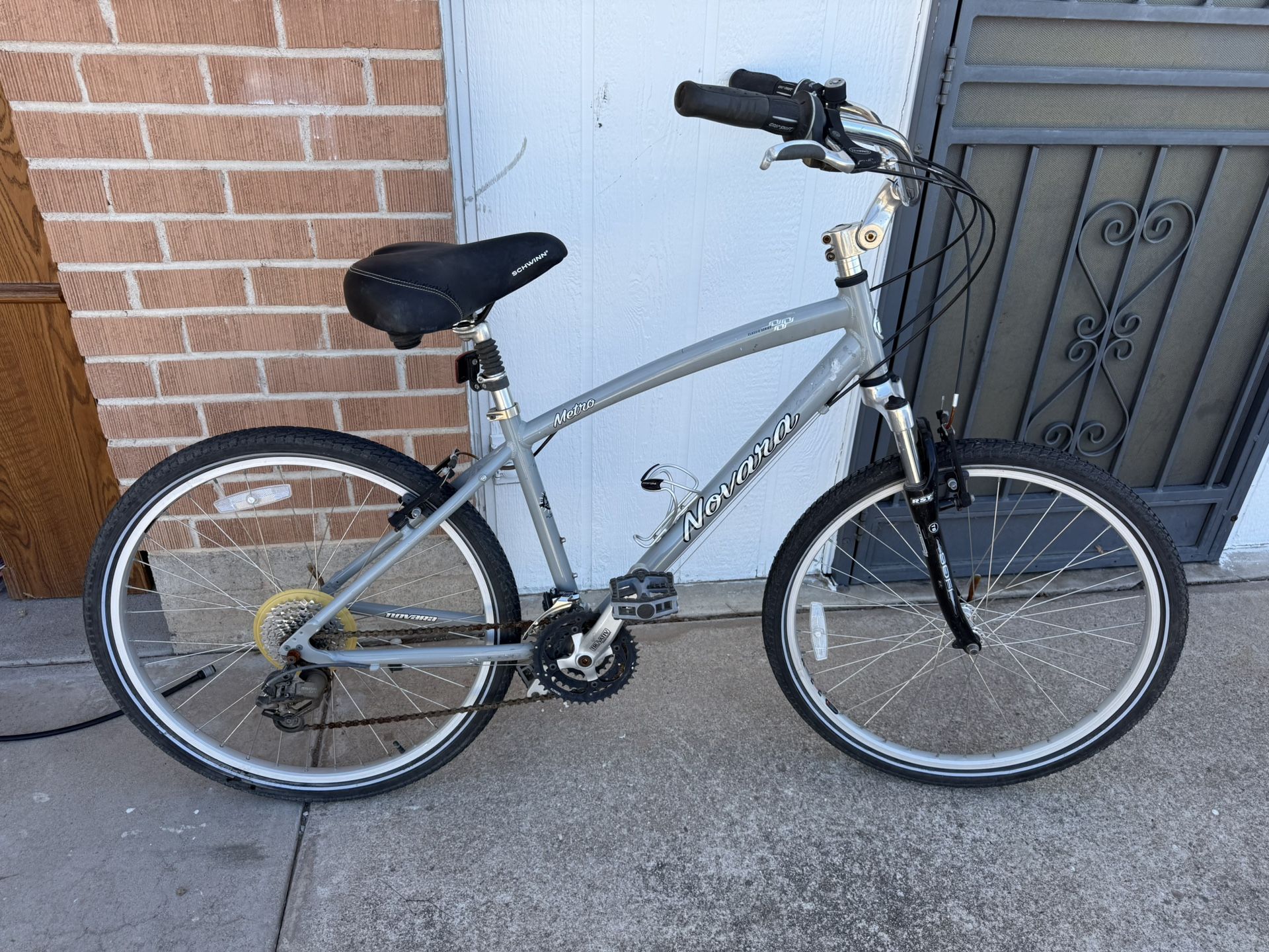 Novara Metro 21 Speed Bike