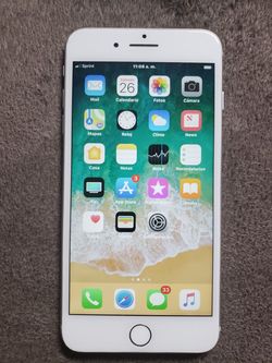 Iphone 8 plus 128GB liberado para todas las compañías único detalle parte de atrás pero no afecta en nada