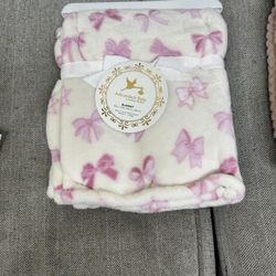 Baby blanket new with tag