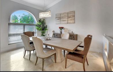 Bernhardt Westcliffe 7-Piece Dining Set – Havertys