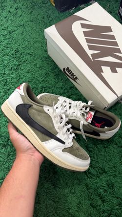 Travis Scott Meduim Olive OG ALL $500