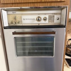 Frigidaire Imperial Electric Wall Oven