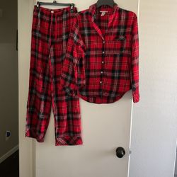 Beautiful Victoria secret women’s pajama set like new size xs / s 