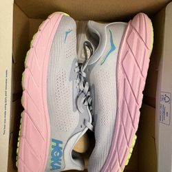 HOKA’S Running Shoes 