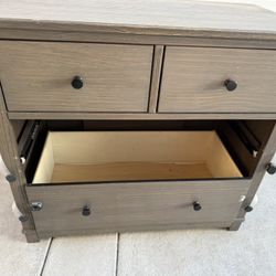 Dresser
