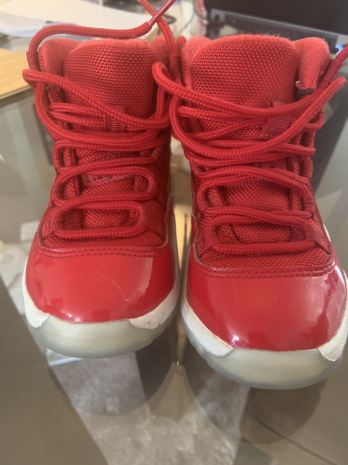 Nike Air Jordan 11 Retro - GOOD CONDITION