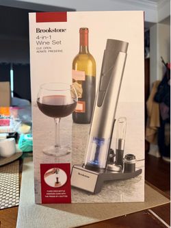 NEW Wine set Brookstone 4 in 1 set