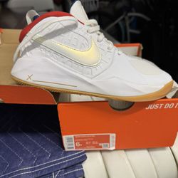 Nike Size 6 youth Kids