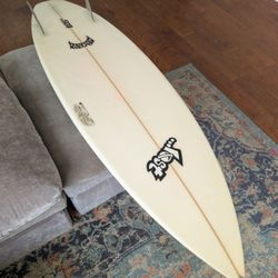 Surfboard 