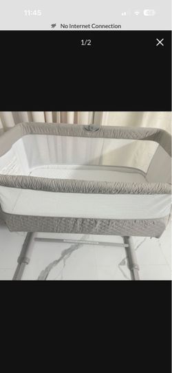 Baby Bassinet with Mesh Sides