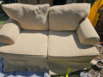 Love seat - priced to sale