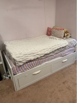 Daybed with 2 drawers