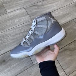 Jordan 11 Cool Grey Size 9