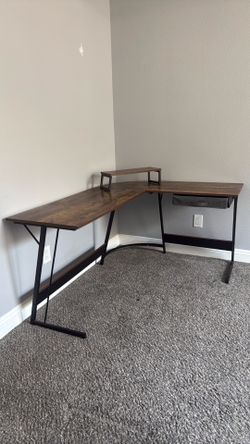 L shaped office/ computer desk