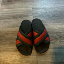 Gucci slides 
