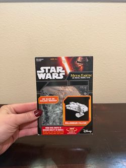 2015 Premium Series Star Wars Millennium Falcon Metal Earth 3D Metal Model Kit