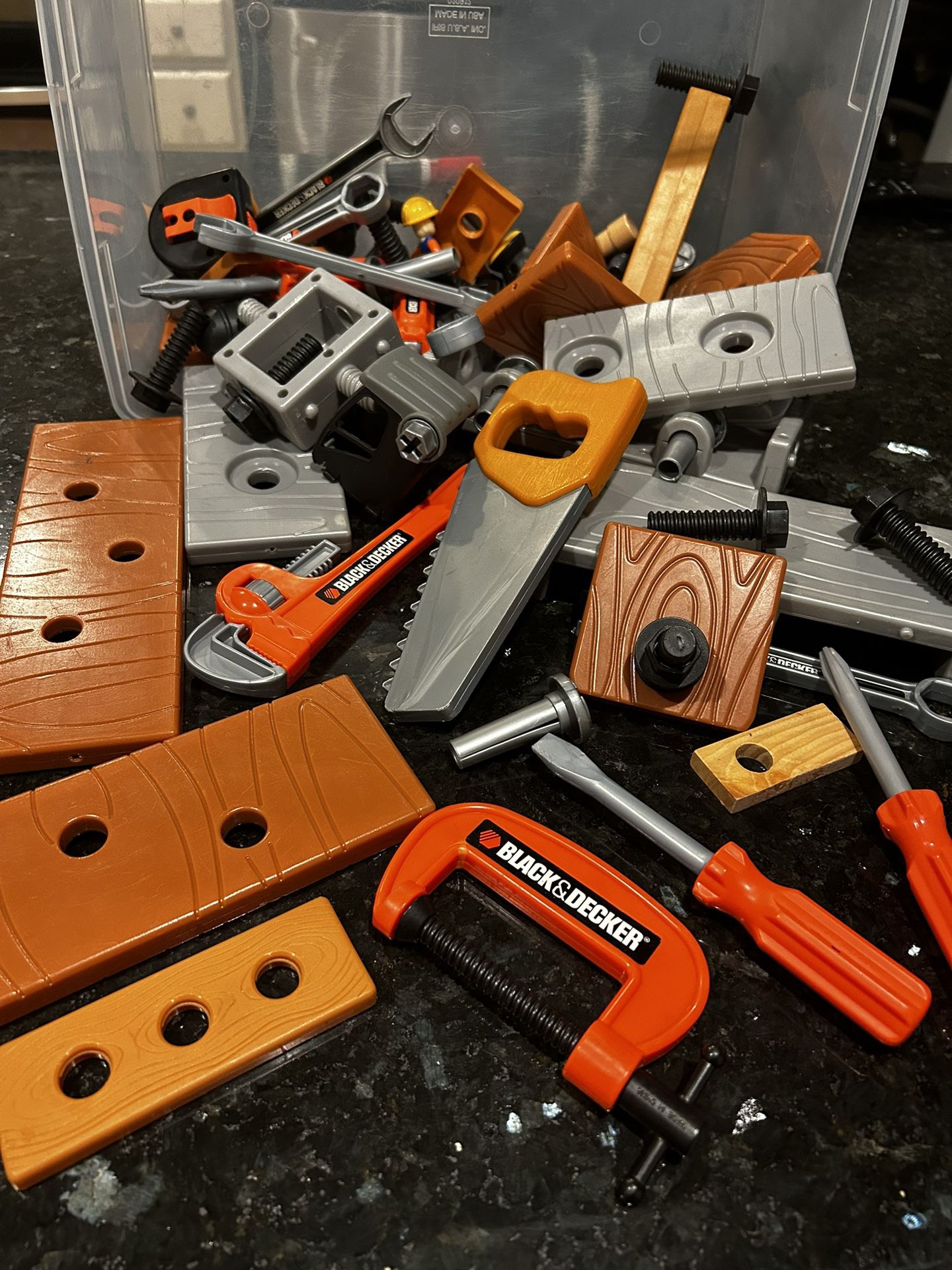 Black And Decker Toy Tool Set for Sale in Anaheim, CA - OfferUp
