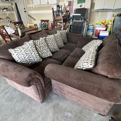 Set Of Two Couches And Table Set 
