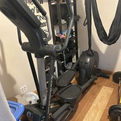 NordicTrack Audiostrider 800 Elliptical 