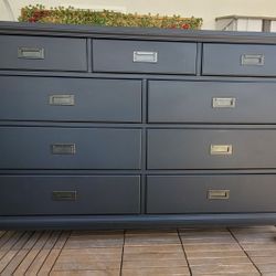Attractive Dresser