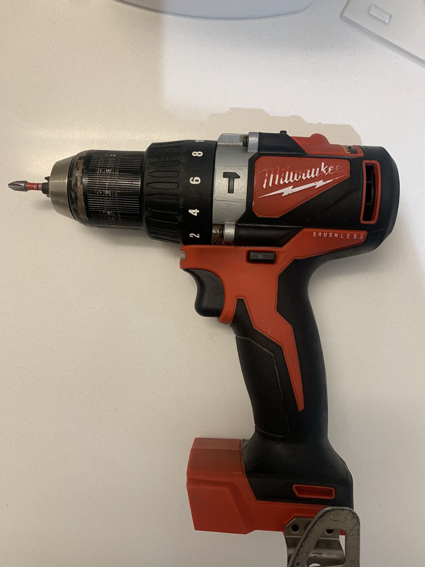 Milwaukee m18 18 volt brushless cordless 1/2” compact hammer drill tool only