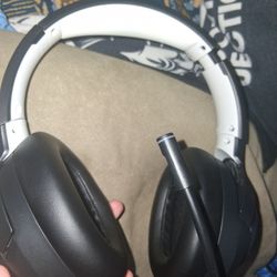 Lucid Sound Wireless Gaming Headset