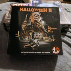 COLLECTABLE HALLOWEEN 2 ACTION FIGURES 