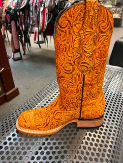 Botas Vaqueras de Piel cinceladas para mujer