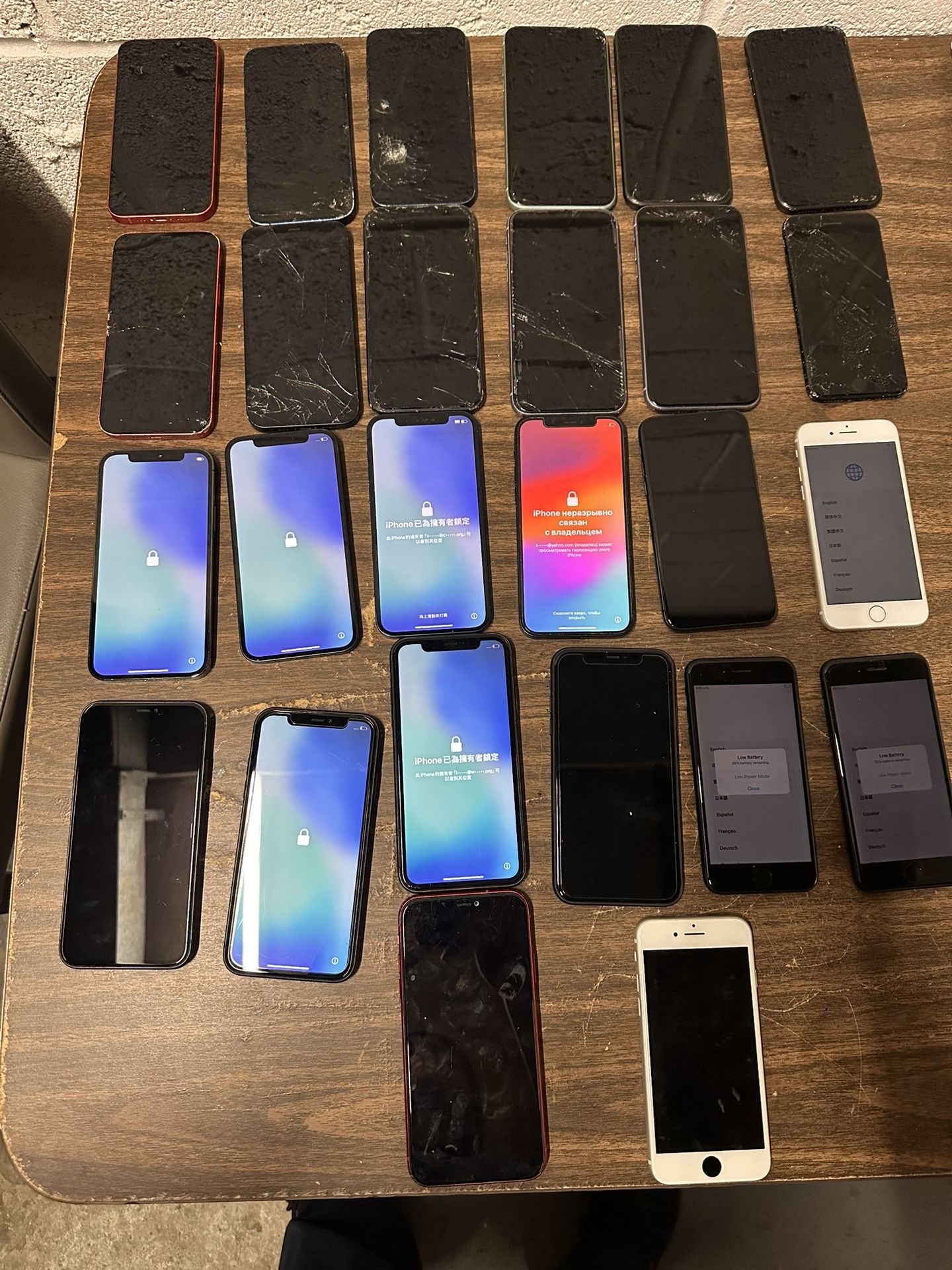 iPhone LOT For Parts!