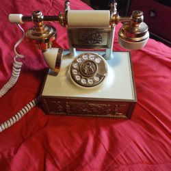 70's Deco-Tel French Style Victorian Rotary Phone 