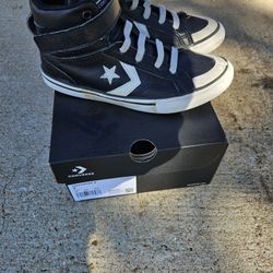 Boys Converse 
