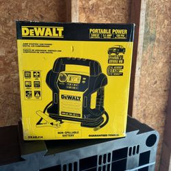 DEWALT 1400 AMP JUMP BOX