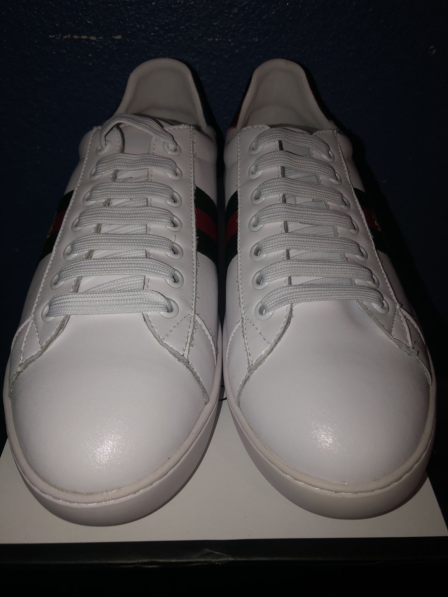 Men’s and women’s white Gucci shoes (read listing)