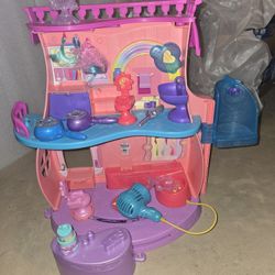 Sunny Day Doll Salon