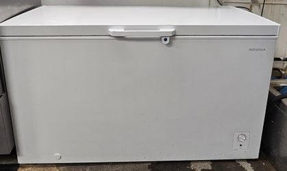 Insignia Chest Freezer White 14 cu. ft.  Pre-owned $299