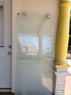 Glass shower door