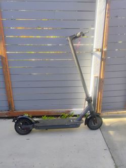 Electric scooter