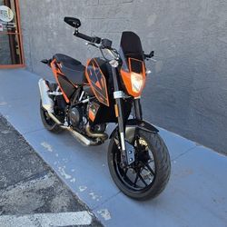 2017 KTM DUKE 690