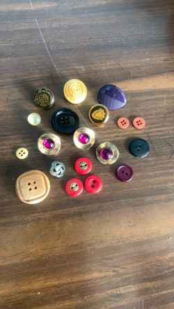 Buttons 
