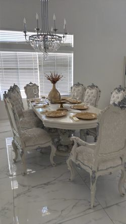 Comedor de 8 sillas europeo, muy buena calidad original