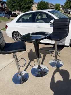 High Bar Table With 2 Leather Adjustable Chairs 