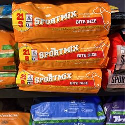Sportmix dog food 40 lbs 